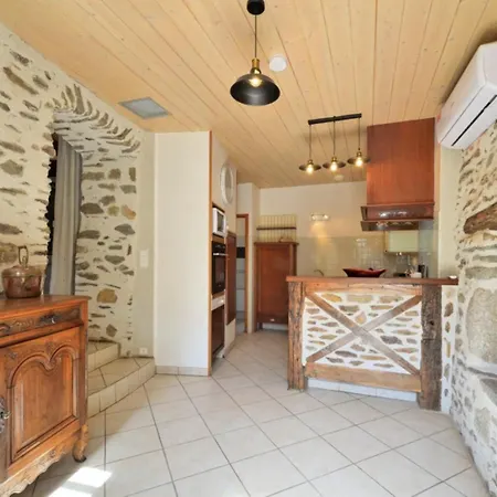 Newly Renovated With Panoramic Landscape View Jacuzzi & Billiard *