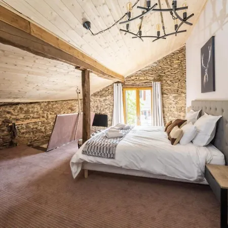 Newly Renovated With Panoramic Landscape View Jacuzzi & Billiard *