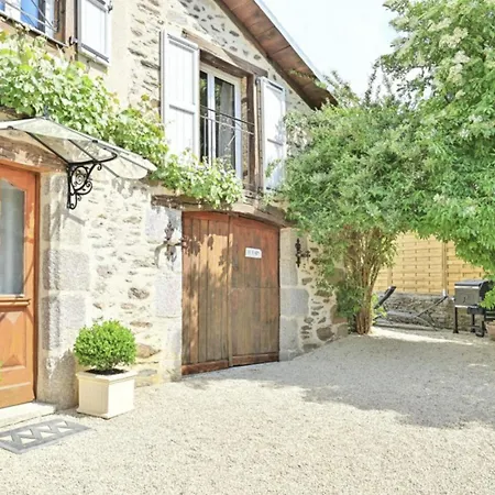 Newly Renovated With Panoramic Landscape View Jacuzzi & Billiard